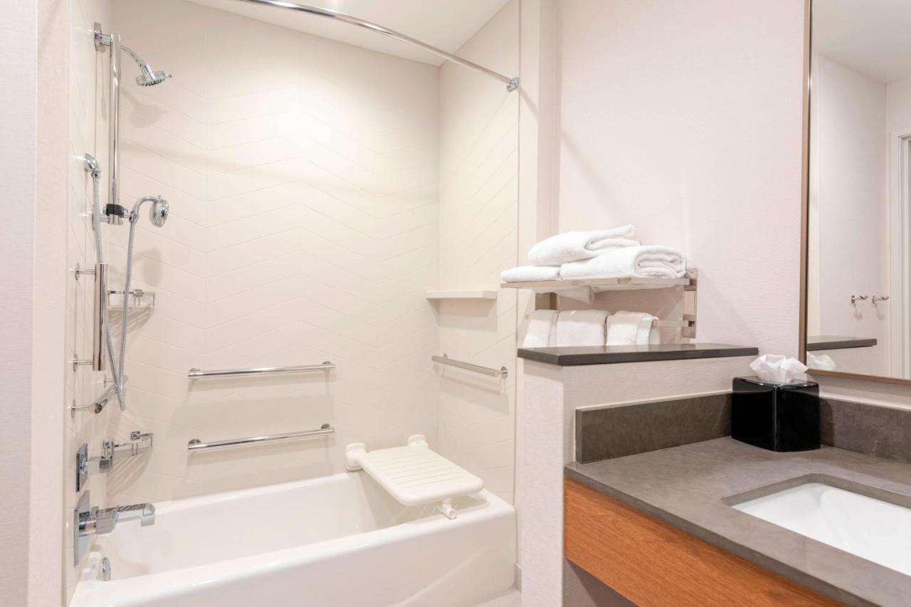 Fairfield Inn & Suites By Marriott Fair Oaks Farms Ngoại thất bức ảnh