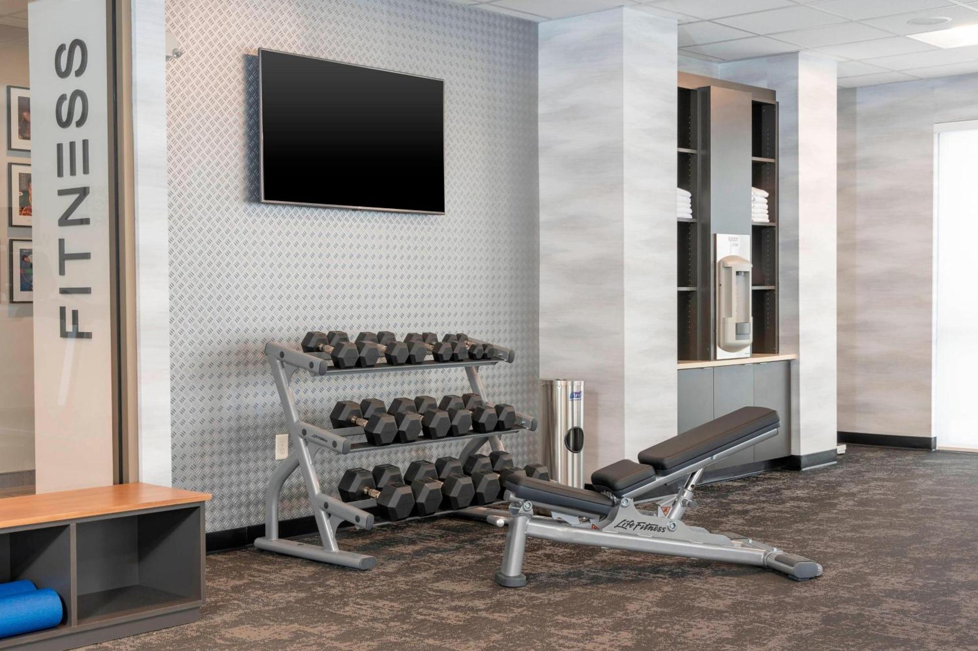 Fairfield Inn & Suites By Marriott Fair Oaks Farms Ngoại thất bức ảnh